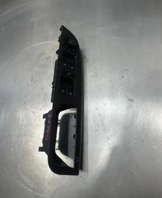 Volkswagen Golf V Electric window control switch 1K4959857A