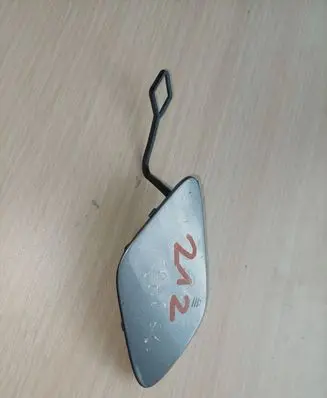 Mercedes-Benz E W212 Front tow hook cap/cover A2128850526