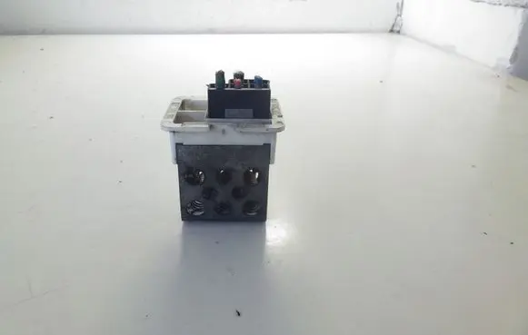 Opel Astra H Heater blower motor/fan resistor 52475432