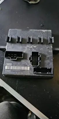 Audi A8 S8 D3 4E Light module LCM brak