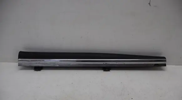 Mercedes-Benz CLS C219 Front sill trim cover A2196800635