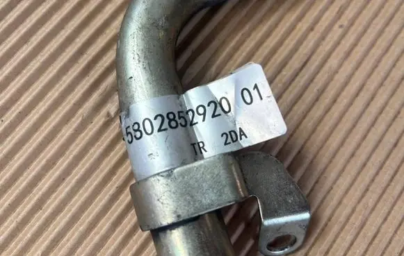 Iveco Daily 6th gen Engine coolant pipe/hose 5802852920