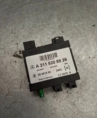Mercedes-Benz E W211 Keyless (KESSY) go control unit/module A2118208926 SW4401 05051500