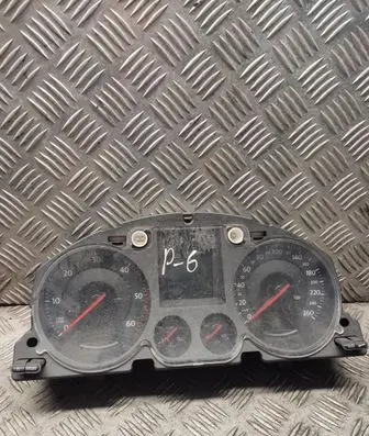 Volkswagen PASSAT B6 Speedometer (instrument cluster) a2c53194181
