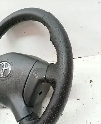 Toyota Avensis T250 Steering wheel