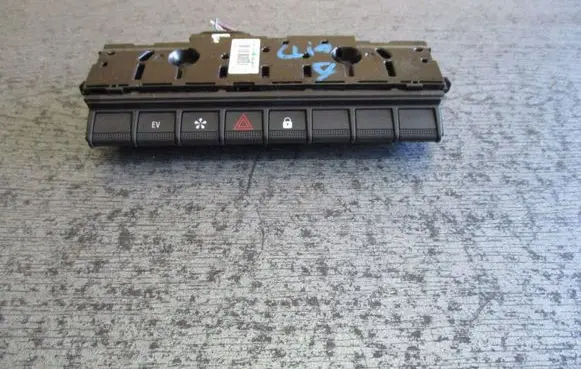 Renault Captur Other engine bay part 283E87996R
