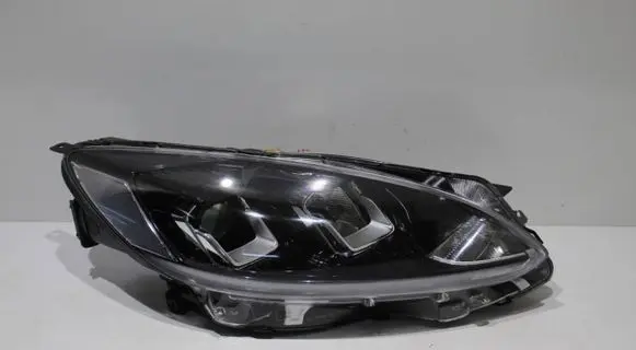 Ford Kuga III Headlight/headlamp LV4B13W029AF 90187826 901878260A0