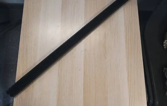 Suzuki SX4 S-Cross Front door glass trim molding 