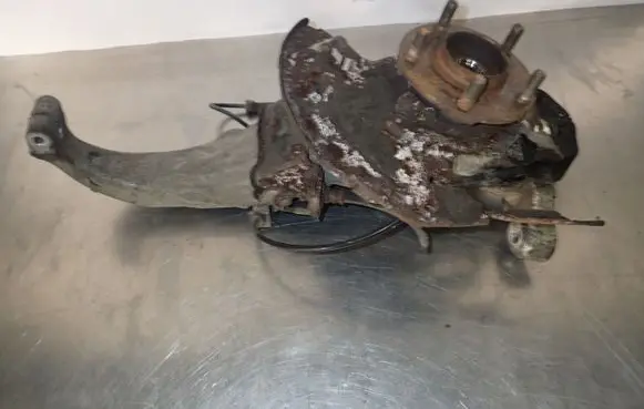 Infiniti M Front wheel hub spindle knuckle