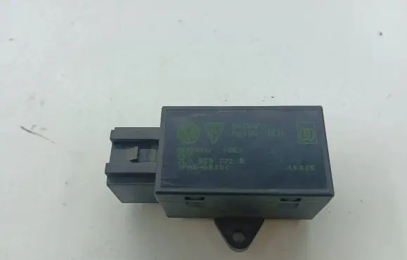 Porsche Cayenne (9PA) Seat heating relay 7L0959772D