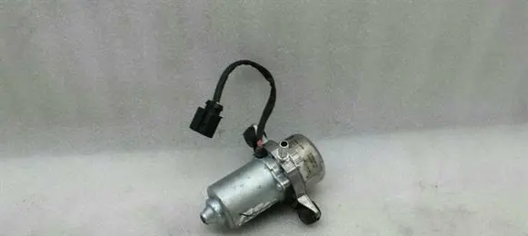 BMW M5 Vacuum pump 6769029