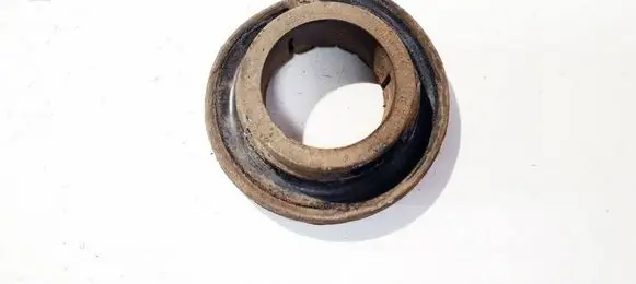 KIA Ceed Front coil spring rubber mount 553411H000