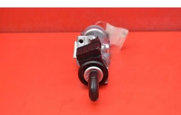 Ford Focus C-MAX Ignition lock 3M513F880AC