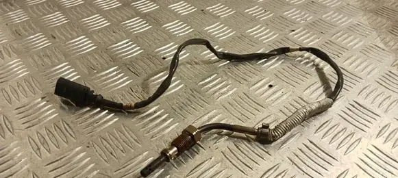 Volkswagen PASSAT B8 Exhaust gas temperature sensor 04L906088DQ