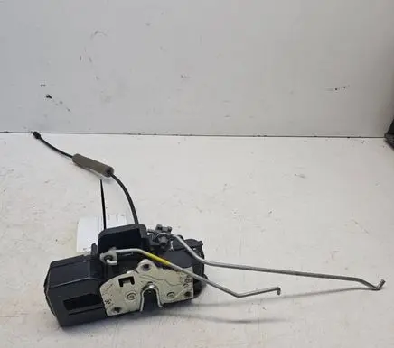 Opel Antara Front door lock A081876