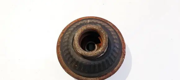 Opel Zafira B Coil spring mount 