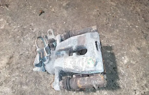 Ford Mondeo MK IV Rear brake caliper