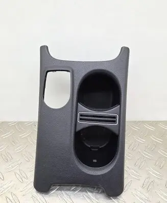 Mercedes-Benz CLA C117 X117 W117 Cup holder front A1766804800 17022015 1297637A