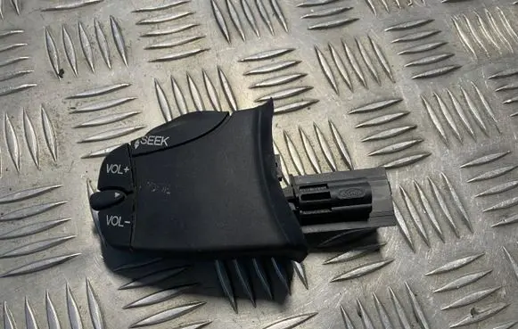Ford Focus Multifunctional control switch/knob 98AB14K147AC