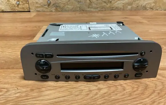 Alfa Romeo 147 Radio/CD/DVD/GPS head unit 7645327316 BP532757559089