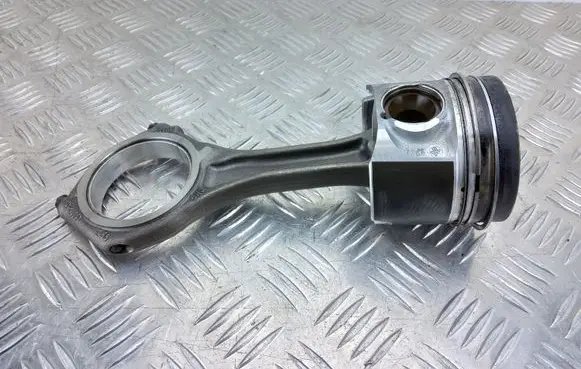 Audi A8 S8 D4 4H Piston with connecting rod 59AE BHS