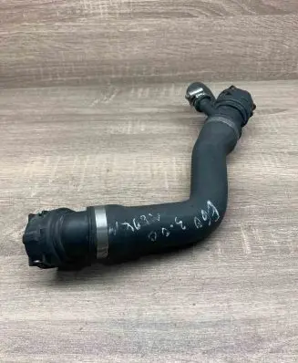 BMW 5 E60 E61 Engine coolant pipe/hose 7789723