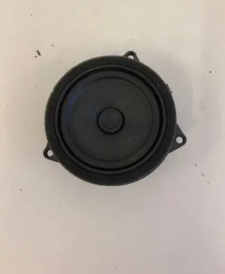 BMW X3 G01 Rear door speaker 6809626