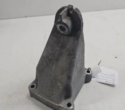 Mercedes-Benz C W203 Engine mounting bracket A2712230804