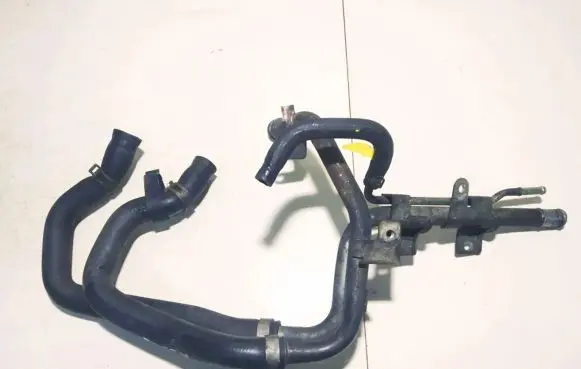 Nissan Pathfinder R51 Engine coolant pipe/hose