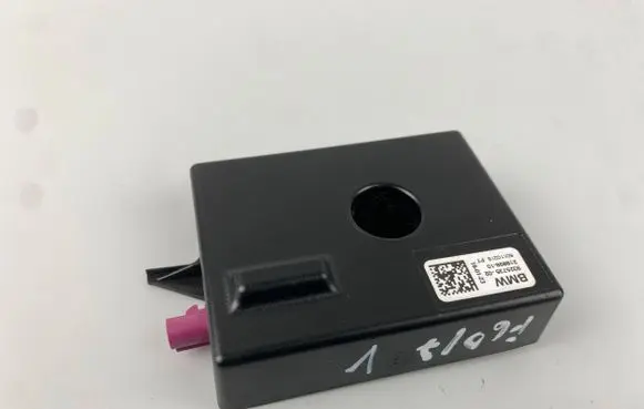 Mini Cooper Countryman F60 Aerial antenna amplifier 9325735