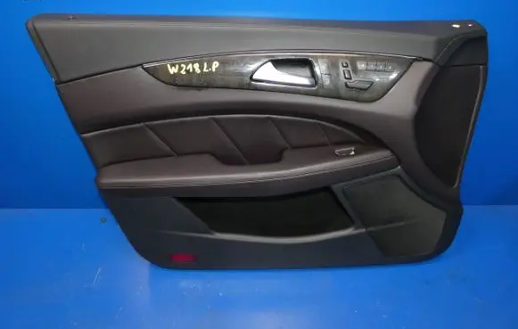 Mercedes-Benz CLS C218 X218 Front door card panel trim