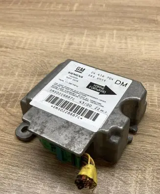 Opel Zafira A Airbag control unit/module 24416704