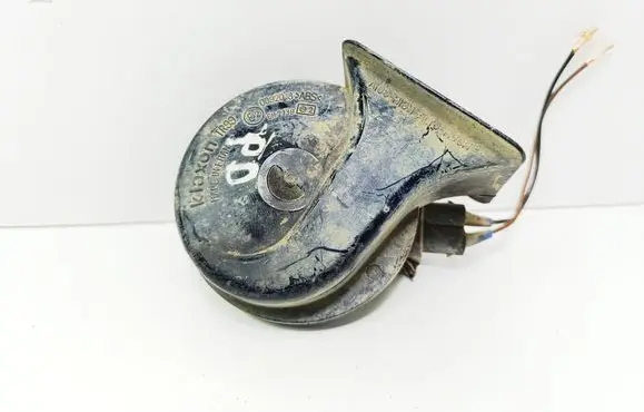 Audi A4 S4 B5 8D Horn signal 0092018