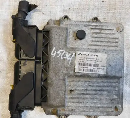 Fiat Grande Punto Engine control unit/module 51871694 MJD6F3.G2 BC0102867A
