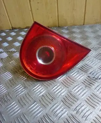 Volkswagen Golf V Tailgate rear/tail lights 1K6945093J