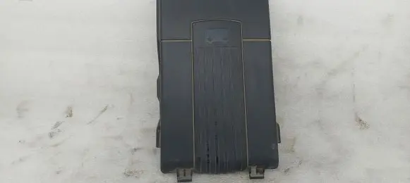 Audi A3 S3 8P Battery box tray cover/lid 1K0915443A