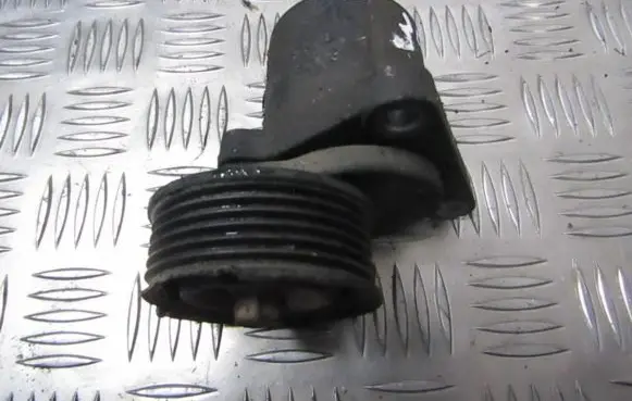 Mazda 6 Generator/alternator belt tensioner