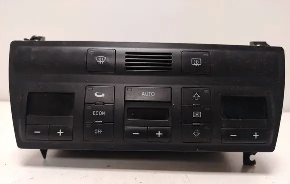 Audi A6 S6 C5 4B Climate control unit 4B0820043F D0550000 5HB00760400