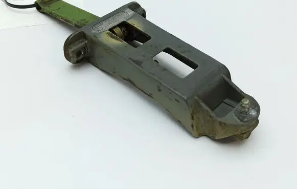 Mercedes-Benz COMPAKT W115 Rear door check strap stopper 1087330027