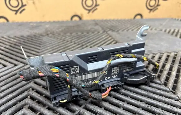 Audi A8 S8 D4 4H Tailgate/trunk control unit/module 4H0959107P 4H0959107M 4H0959107R