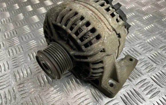 Volvo XC90 Generator/alternator 0124625024 30658087