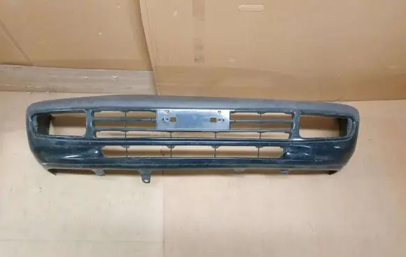 Mitsubishi Space Wagon Front bumper MR170147