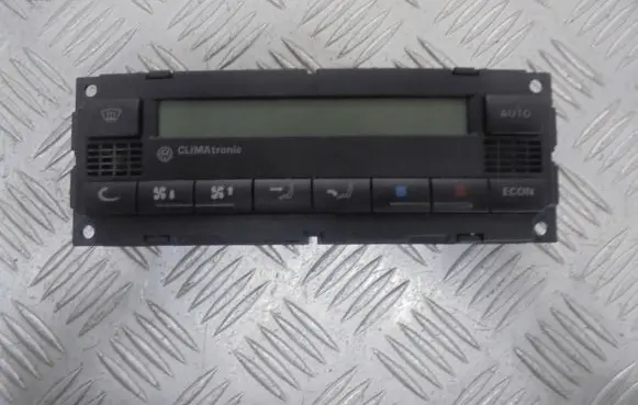 Volkswagen Golf IV Interior fan control switch 