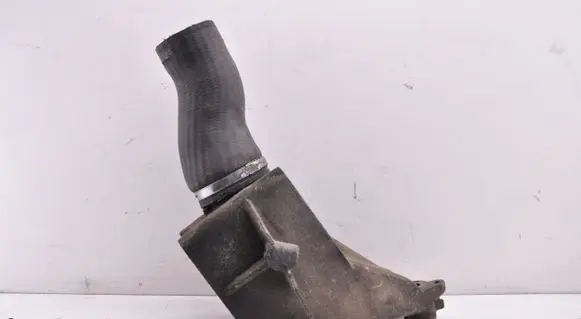 Mercedes-Benz Vito Viano W639 Engine mounting bracket A6462230004