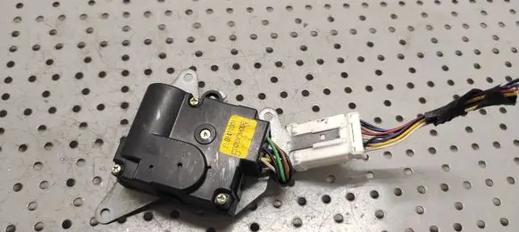 SsangYong Musso Air flap motor/actuator EL08410001 5J21W
