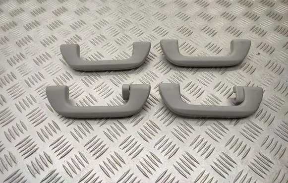 Honda CR-V A set of handles for the ceiling 