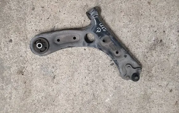 KIA Ceed Front upper control arm/wishbone 