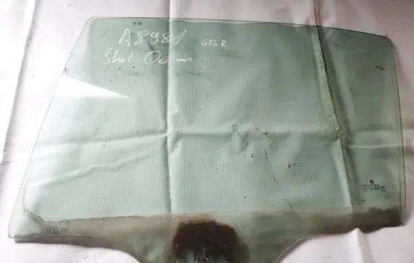 Skoda Octavia Mk2 (1Z) Rear door window glass as2