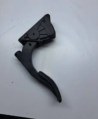Audi A6 S6 C6 4F Accelerator throttle pedal 4F1723523B 210606 6PV00898406