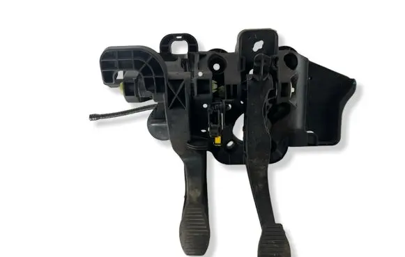 Opel Combo D Pedal assembly 
